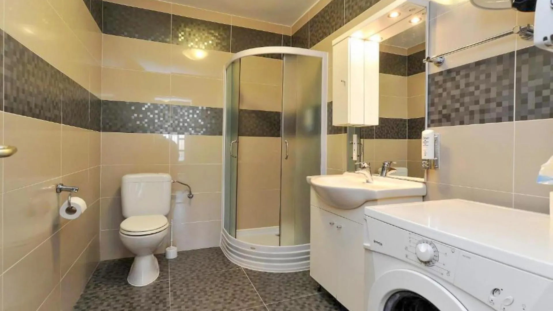 Cozy Apartment In Zadar With Heated Swimming Pool