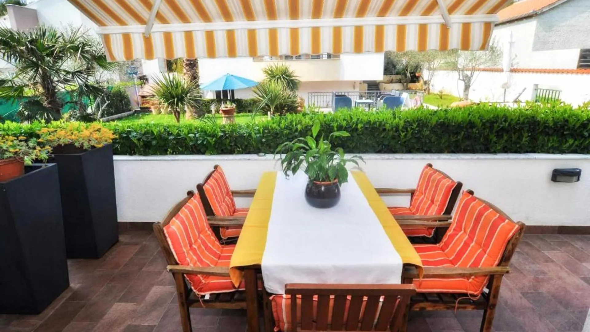 Cozy Apartment In Zadar With Heated Swimming Pool