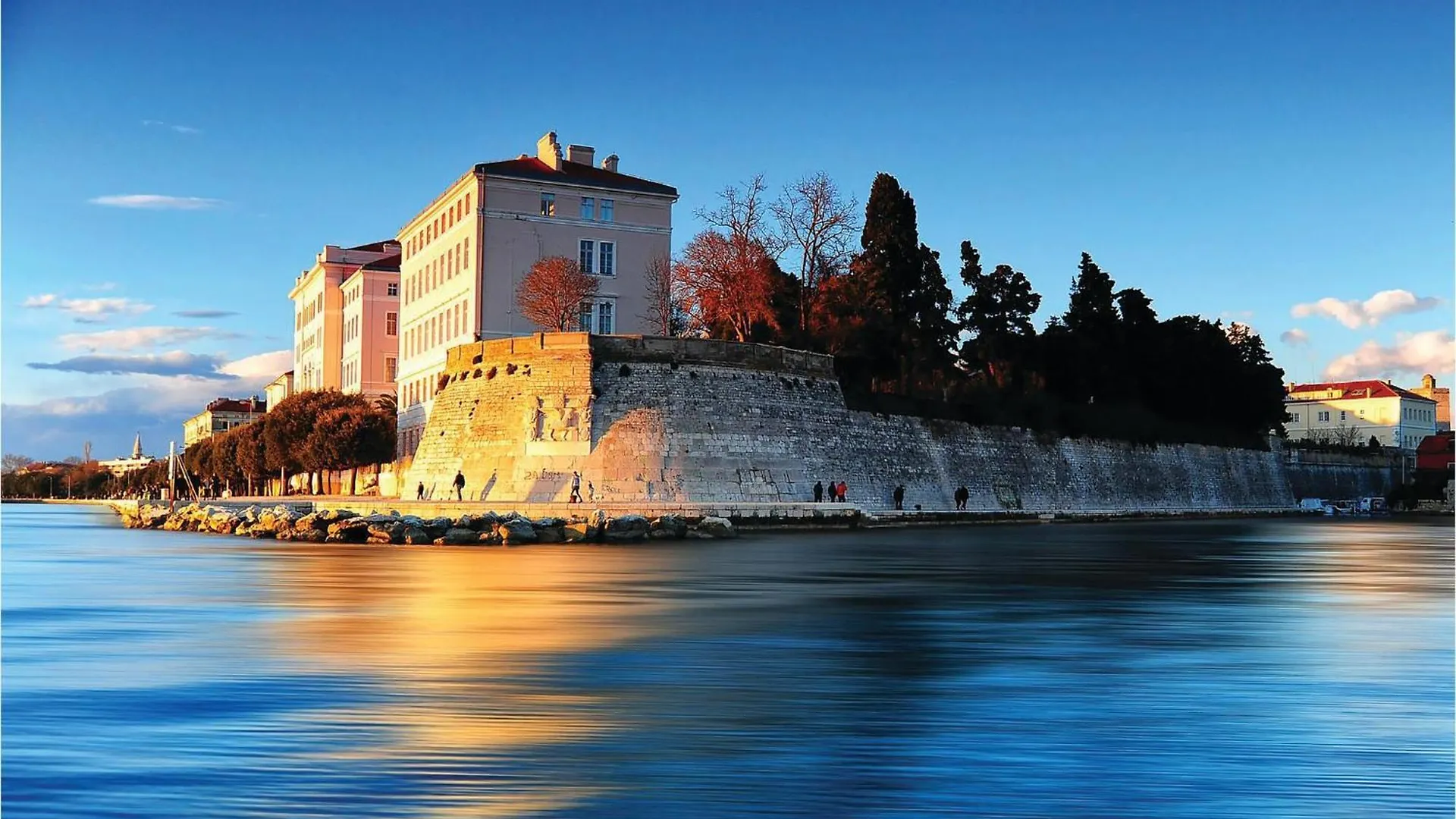 Cozy Apartment In Zadar With Heated Swimming Pool
